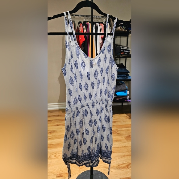 Hollister Romper - Picture 3 of 4